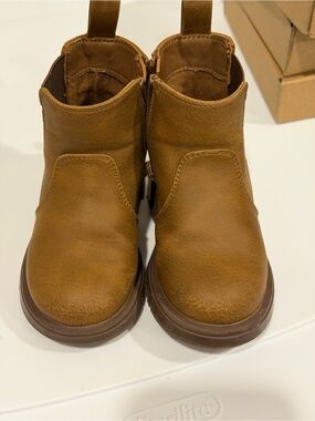 Boys Brown Leather Ankle Boots Size toddler 6